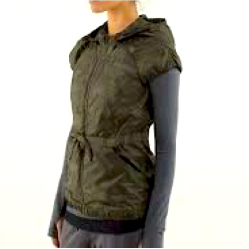Lululemon Spring Fling Camo Vest